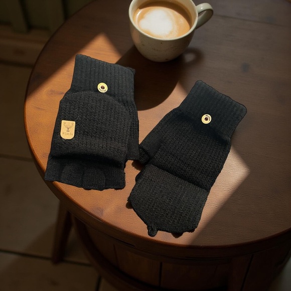 NEW!! Cashmere fingerless gloves w/ button (convertible to mittens) - Picture 1 of 13